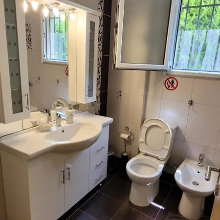 Apartmán Lydia's 1 - Private Pool, Near Xylokastro