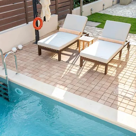 Apartmán Lydia's 1 - Private Pool, Near Xylokastro *