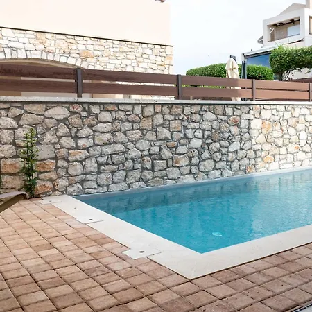 Apartmán Lydia's 1 - Private Pool, Near Xylokastro