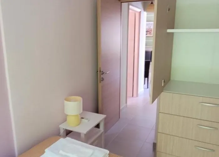 Lydia's 1 - Private Pool, Near Xylokastro Melíssion