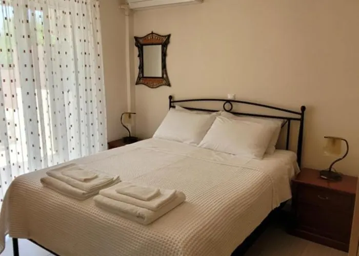 Lydia's 1 - Private Pool, Near Xylokastro Appartement Melíssion